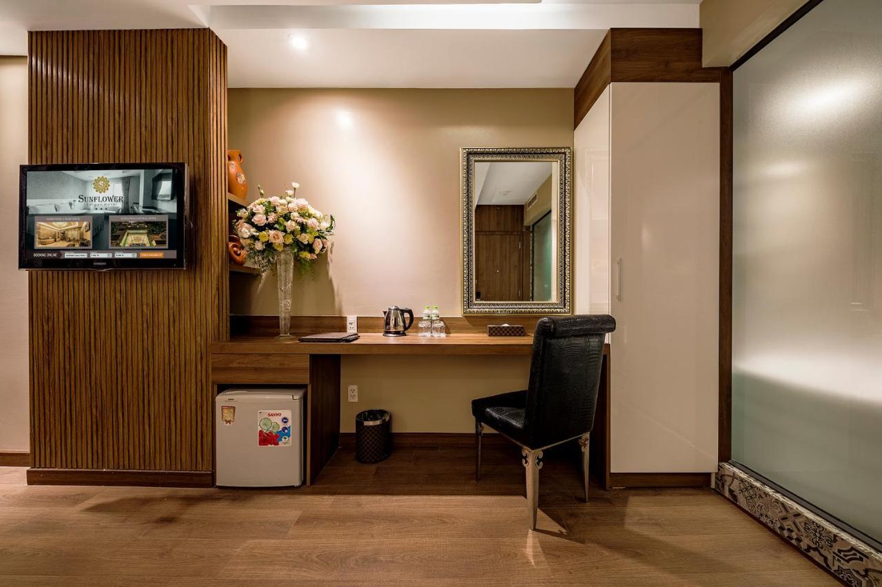 Sunflower Luxury Hotel ホーチミン市 エクステリア 写真
