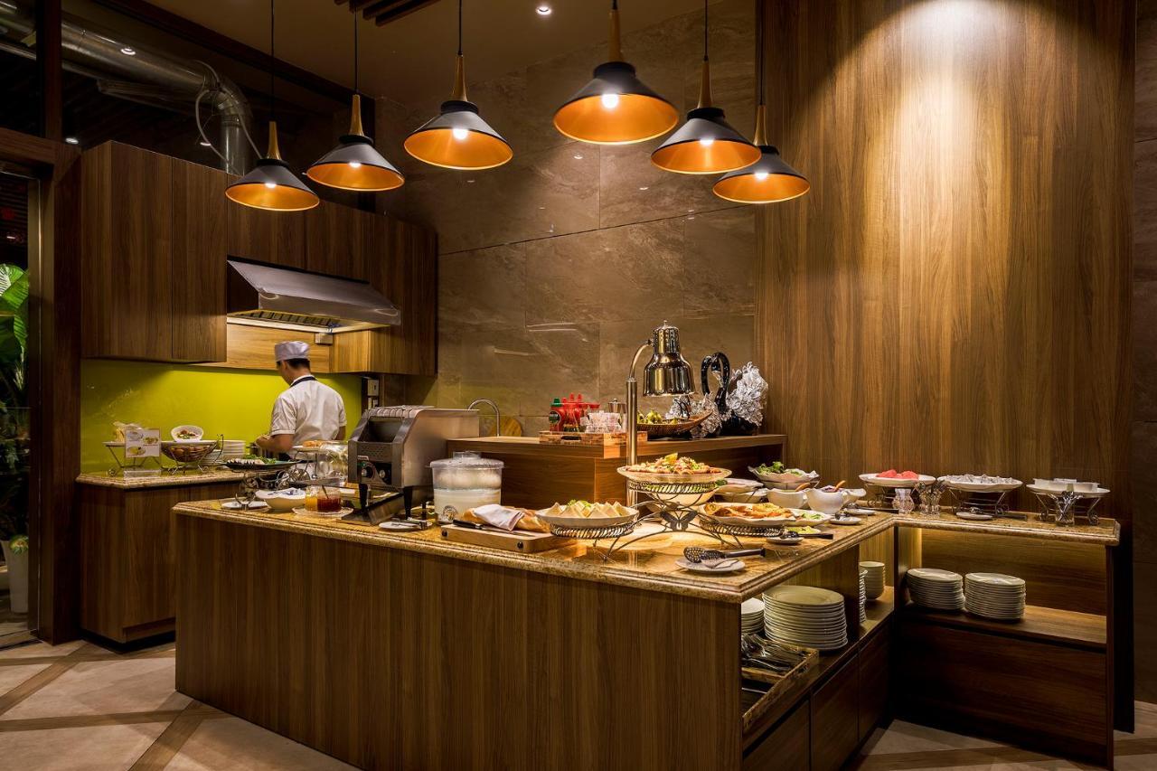 Sunflower Luxury Hotel ホーチミン市 エクステリア 写真