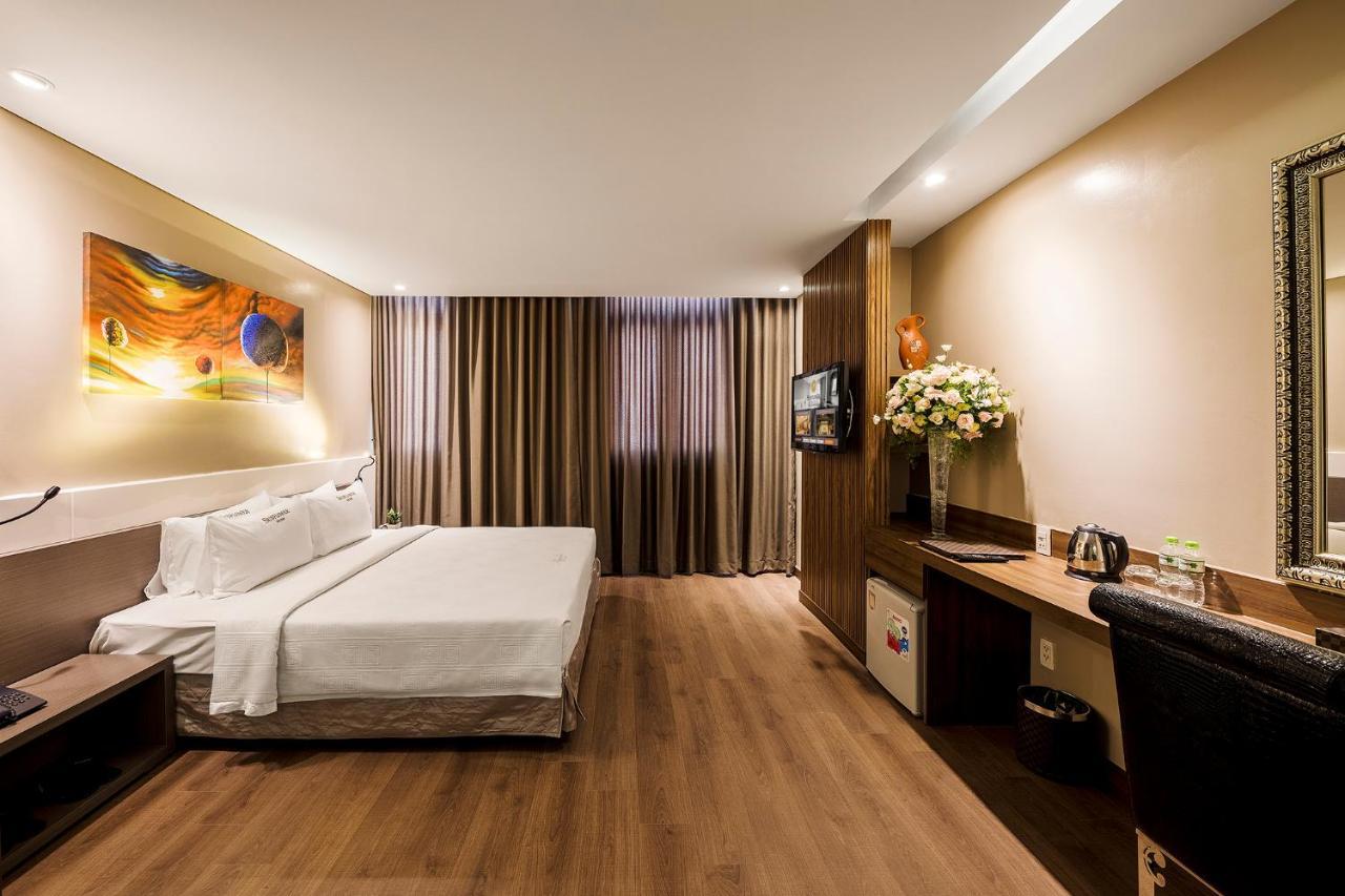 Sunflower Luxury Hotel ホーチミン市 エクステリア 写真