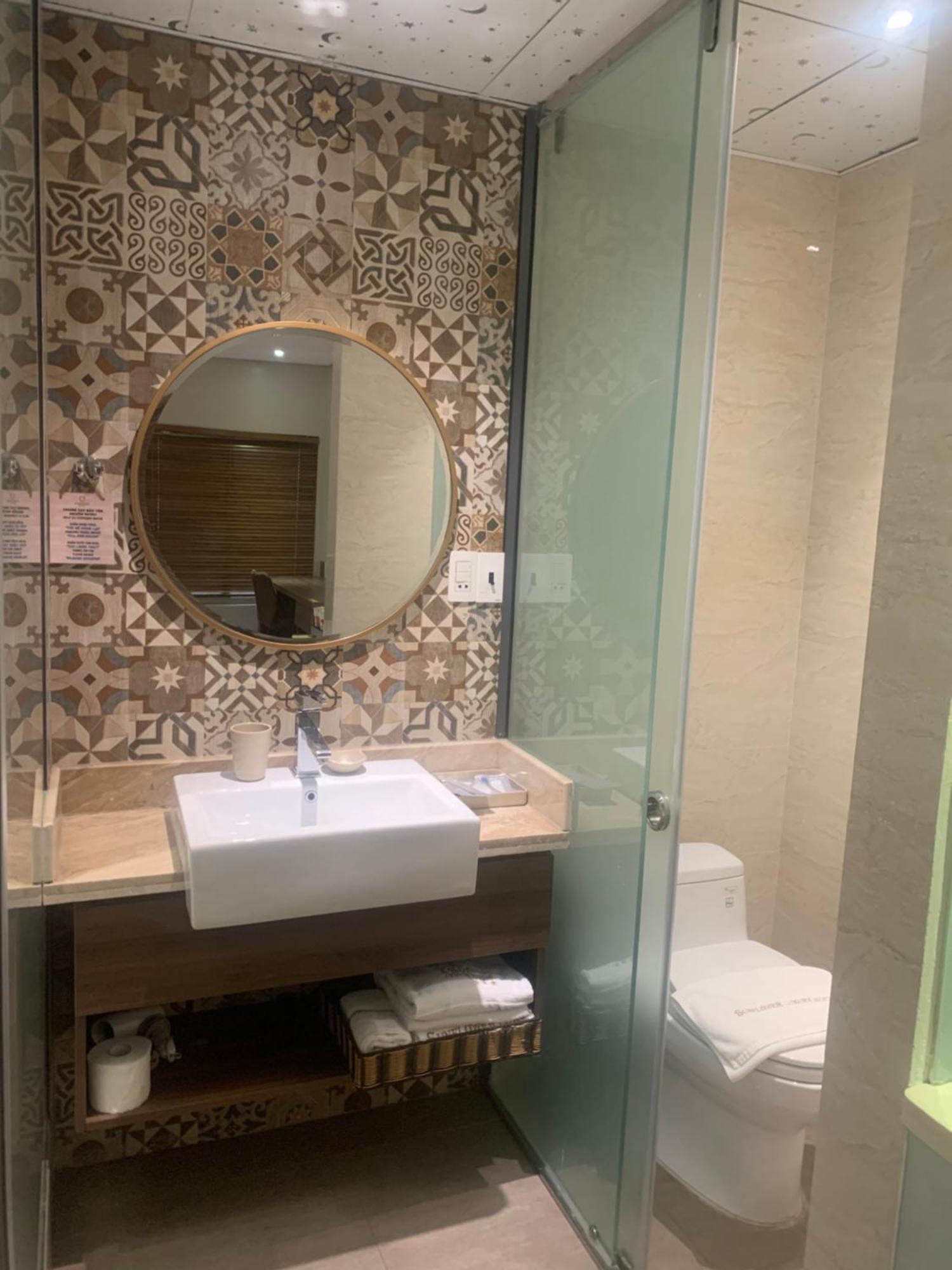 Sunflower Luxury Hotel ホーチミン市 エクステリア 写真